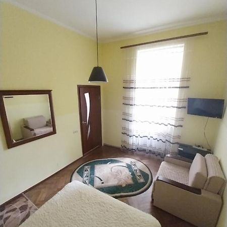 1Ком Апартаменты,Парковка,Улхорватская Lwów Zewnętrze zdjęcie